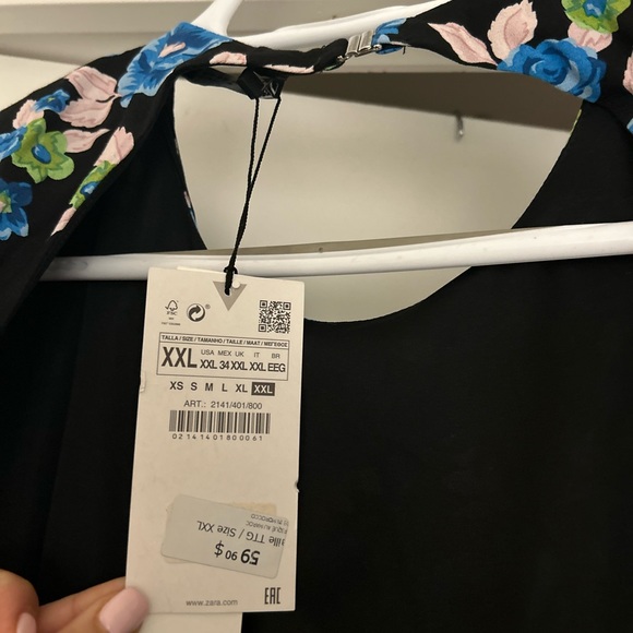 Open-Back Zara floral dress - Picture 3 of 5
